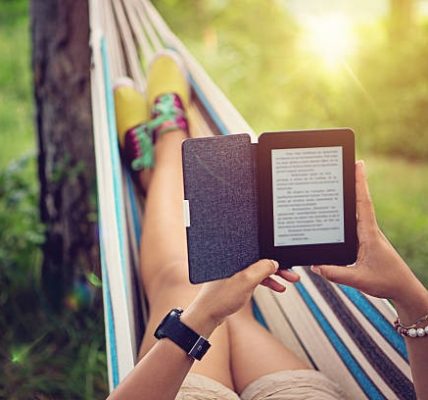 Human Resource Management 6th Canadian Edition - Strategic HR Guide