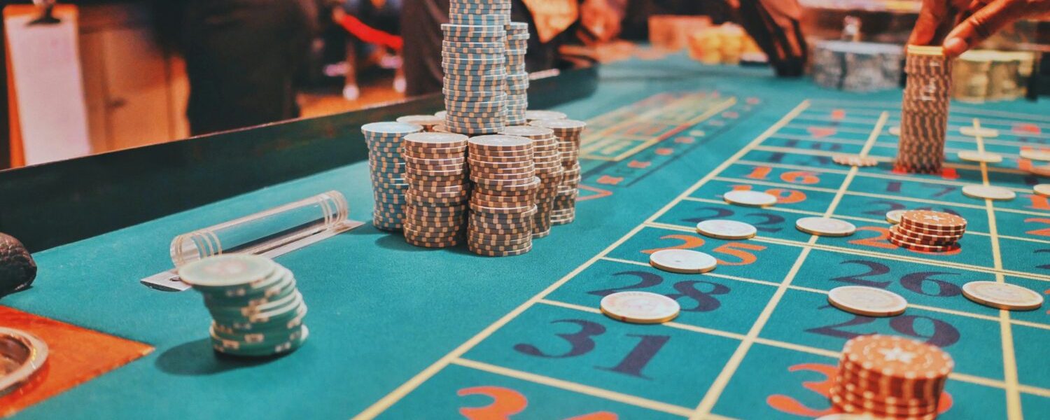Why Players Prefer Online Betting Games Over Offline Casinos