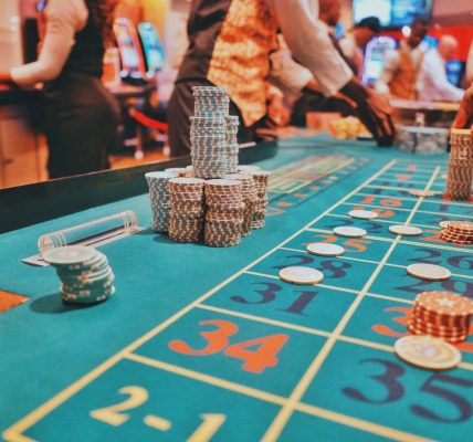 Why Players Prefer Online Betting Games Over Offline Casinos