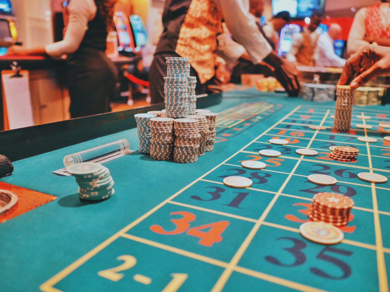Why Players Prefer Online Betting Games Over Offline Casinos